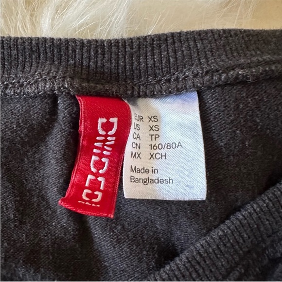 H&M Naughty Nice Sweatshirt - Picture 4 of 5